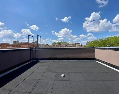 207 Rochester Avenue - Photo Thumbnail 10