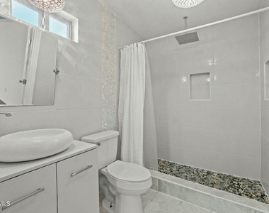 329 Via Cumbre Linda Circle - Photo Thumbnail 20