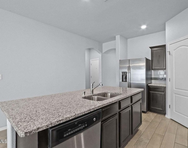 1021 Ultrastar Place - Photo Thumbnail 10