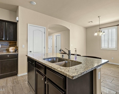 3909 Desert Dunes Drive - Photo Thumbnail 9