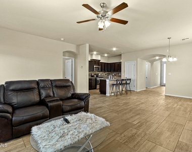 3909 Desert Dunes Drive - Photo Thumbnail 16