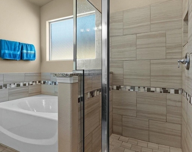 3909 Desert Dunes Drive - Photo Thumbnail 24