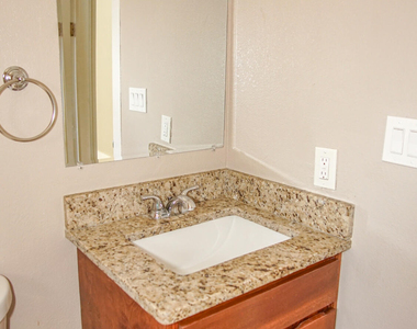 7320 Dale Road - Photo Thumbnail 14