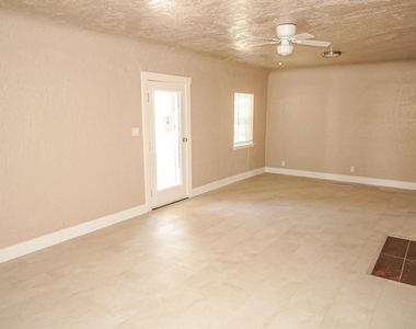 7320 Dale Road - Photo Thumbnail 6