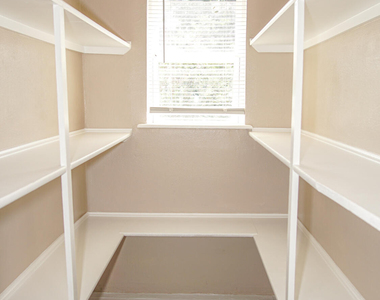 7320 Dale Road - Photo Thumbnail 9