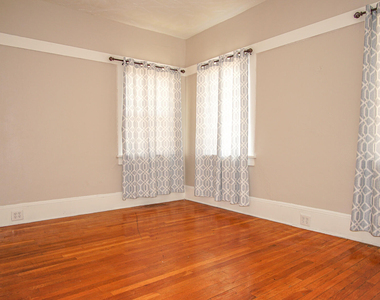 7600 Franklin Drive - Photo Thumbnail 15