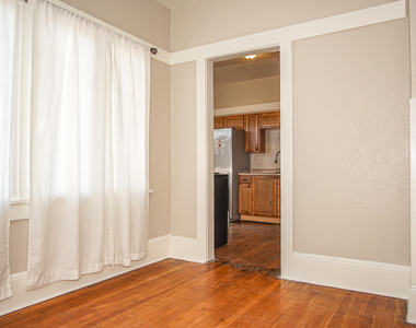 7600 Franklin Drive - Photo Thumbnail 8