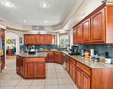 13566 Emerald Coast Lane - Photo Thumbnail 17