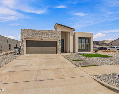 14585 John Mcneely Avenue - Photo Thumbnail 1