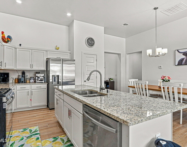 14585 John Mcneely Avenue - Photo Thumbnail 13