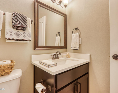 12515 Triple Crown Avenue - Photo Thumbnail 30