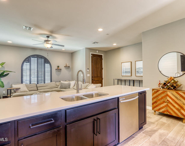 12515 Triple Crown Avenue - Photo Thumbnail 13