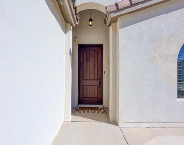 12515 Triple Crown Avenue - Photo Thumbnail 3