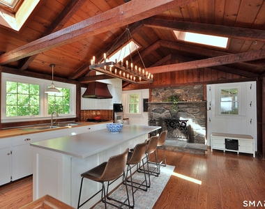67 Tower Road - Photo Thumbnail 11