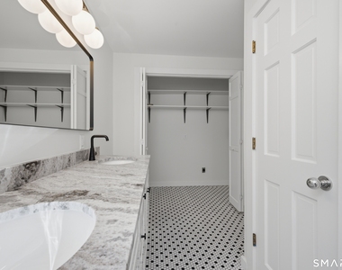 26 Ferry Road - Photo Thumbnail 12