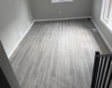 1474 Highland Avenue - Photo Thumbnail 4