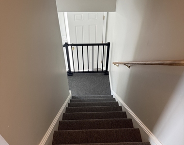 1474 Highland Avenue - Photo Thumbnail 14