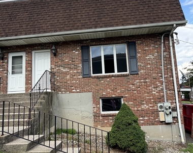 1474 Highland Avenue - Photo Thumbnail 1