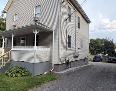 13 Ingraham Place - Photo Thumbnail 4