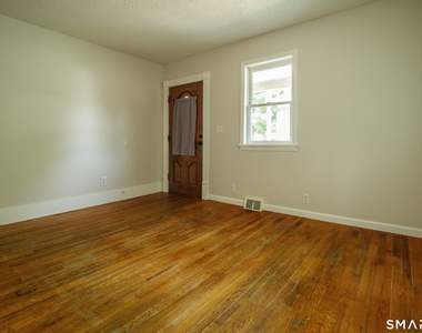 13 Ingraham Place - Photo Thumbnail 11