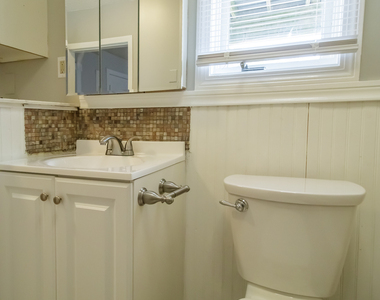 13 Ingraham Place - Photo Thumbnail 18