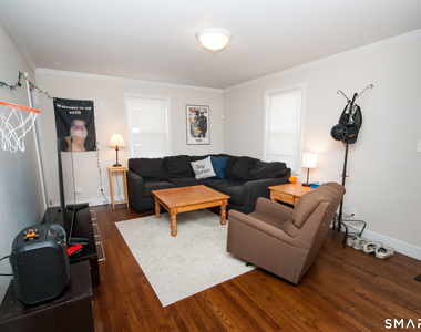 435 Ruth Street - Photo Thumbnail 3