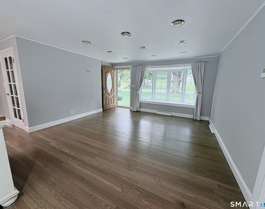 43 Meadowbrook Road - Photo Thumbnail 1