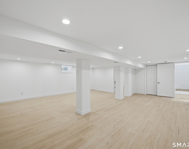 68 Gregory Boulevard - Photo Thumbnail 12
