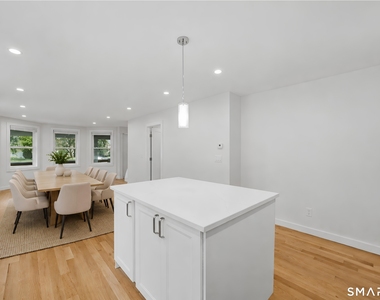 68 Gregory Boulevard - Photo Thumbnail 1