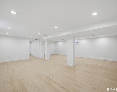 68 Gregory Boulevard - Photo Thumbnail 13