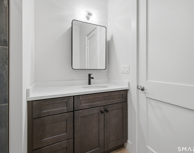 100 100 W Main Street - Photo Thumbnail 9