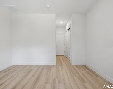 100 100 W Main Street - Photo Thumbnail 11