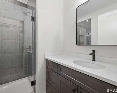100 100 W Main Street - Photo Thumbnail 6