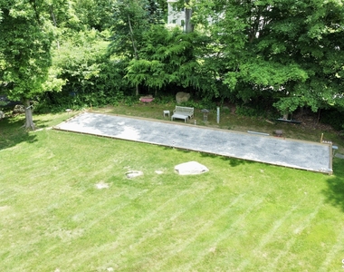 11 Van Campen Lane - Photo Thumbnail 12
