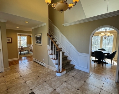 11 Van Campen Lane - Photo Thumbnail 16