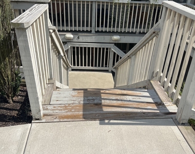 4 Manorwood Drive - Photo Thumbnail 1