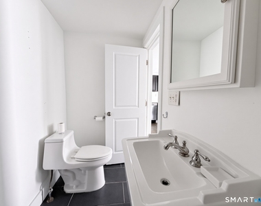451 Hollister Avenue - Photo Thumbnail 6