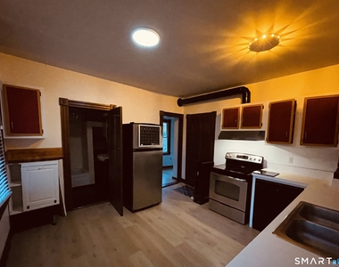 39 Pearl Street - Photo Thumbnail 6