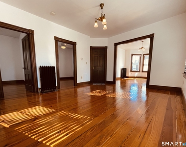 39 Pearl Street - Photo Thumbnail 10