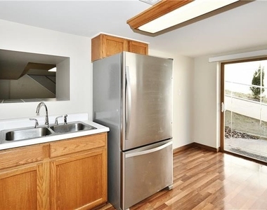 3743 Brownsville Rd - Photo Thumbnail 10