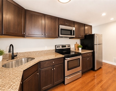 735 N Highland Ave - Photo Thumbnail 26