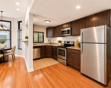 735 N Highland Ave - Photo Thumbnail 25