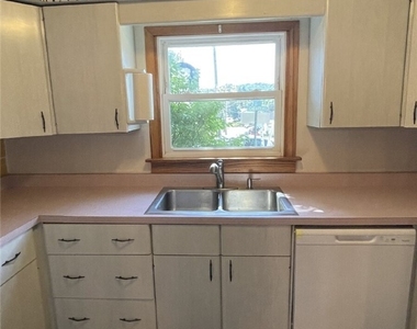 507 Cherry St - Photo Thumbnail 4