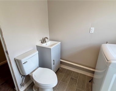 104 Finwood Drive - Photo Thumbnail 44