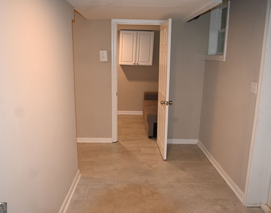 1923 Thompson Avenue - Photo Thumbnail 13