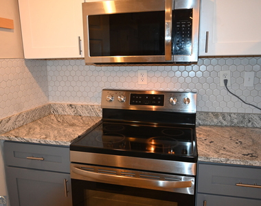1923 Thompson Avenue - Photo Thumbnail 27