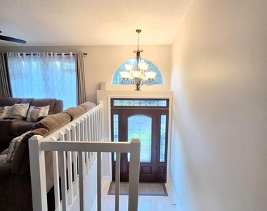 1142 Riverside Trace - Photo Thumbnail 6