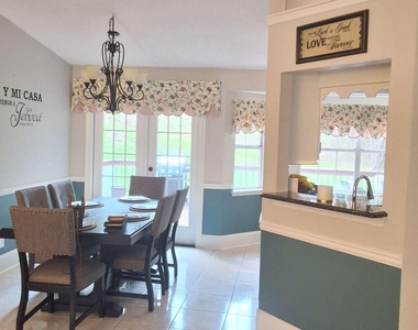 1142 Riverside Trace - Photo Thumbnail 4