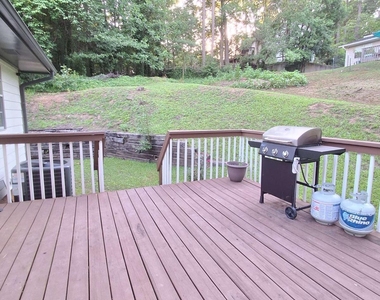 1142 Riverside Trace - Photo Thumbnail 19