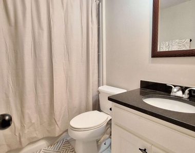 1142 Riverside Trace - Photo Thumbnail 14
